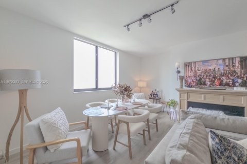 Condominio en venta en Miami, Florida, 2 dormitorios, 113.71 m2 № 2033250 - foto 4