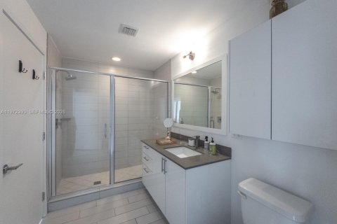 Condominio en venta en Miami, Florida, 2 dormitorios, 113.71 m2 № 2033250 - foto 16