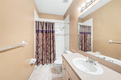 House in Lutz, Florida 4 bedrooms, 236.34 sq.m. № 2098481 - photo 26