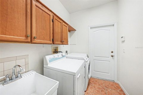 House in Lutz, Florida 4 bedrooms, 236.34 sq.m. № 2098481 - photo 21