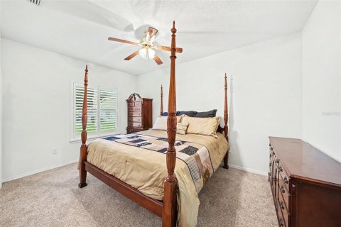 House in Lutz, Florida 4 bedrooms, 236.34 sq.m. № 2098481 - photo 25