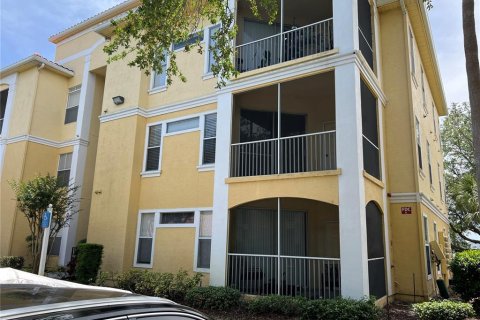 Condo in Maitland, Florida, 2 bedrooms  № 1680299 - photo 1