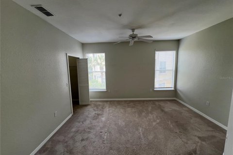 Condo in Maitland, Florida, 2 bedrooms  № 1680299 - photo 11