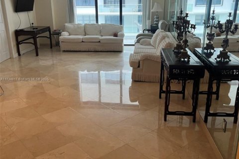 Condo in Bal Harbour, Florida, 2 bedrooms  № 1727164 - photo 14
