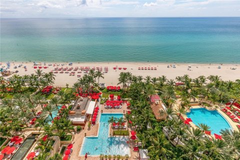Copropriété à louer à Sunny Isles Beach, Floride: 4 chambres, 254.18 m2 № 1775776 - photo 3