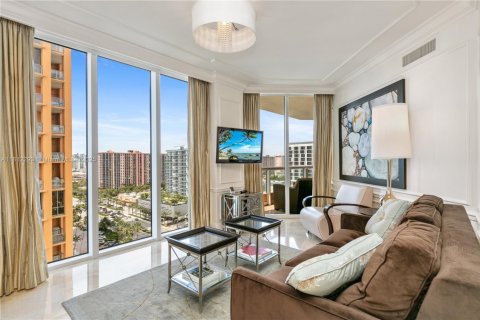 Copropriété à louer à Sunny Isles Beach, Floride: 4 chambres, 254.18 m2 № 1775776 - photo 7