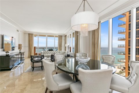 Copropriété à louer à Sunny Isles Beach, Floride: 4 chambres, 254.18 m2 № 1775776 - photo 25