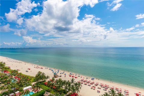 Copropriété à louer à Sunny Isles Beach, Floride: 4 chambres, 254.18 m2 № 1775776 - photo 29
