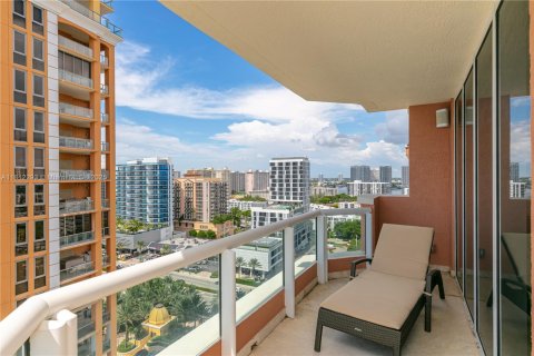 Copropriété à louer à Sunny Isles Beach, Floride: 4 chambres, 254.18 m2 № 1775776 - photo 8