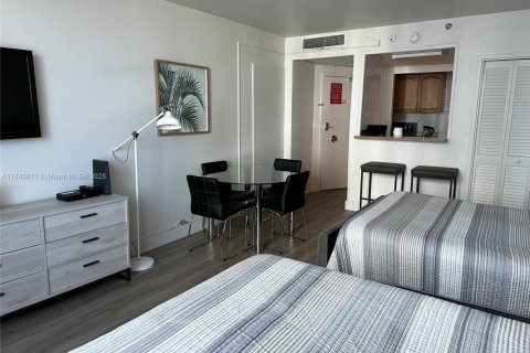 Condominio en venta en Miami Beach, Florida, 37.16 m2 № 1859703 - foto 12