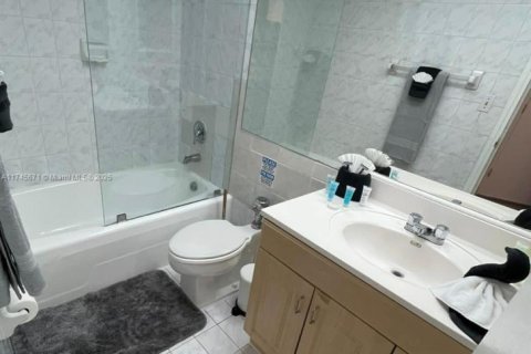 Condominio en venta en Miami Beach, Florida, 37.16 m2 № 1859703 - foto 9