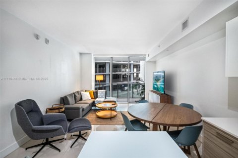 Condominio en alquiler en Miami, Florida, 1 dormitorio, 59.83 m2 № 1689431 - foto 8
