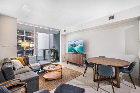 Condominio en alquiler en Miami, Florida, 1 dormitorio, 59.83 m2 № 1689431 - foto 6