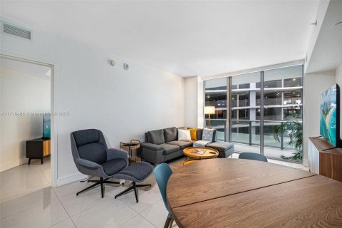 Condominio en alquiler en Miami, Florida, 1 dormitorio, 59.83 m2 № 1689431 - foto 9