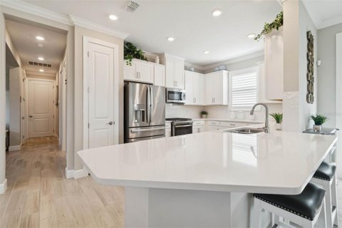 Villa ou maison à vendre à Wesley Chapel, Floride: 2 chambres, 156.91 m2 № 2400454 - photo 8