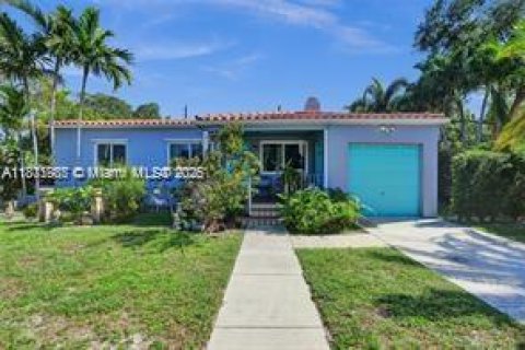 Casa en Miami Shores, Florida 3 dormitorios, 127.83 m2 № 1980205