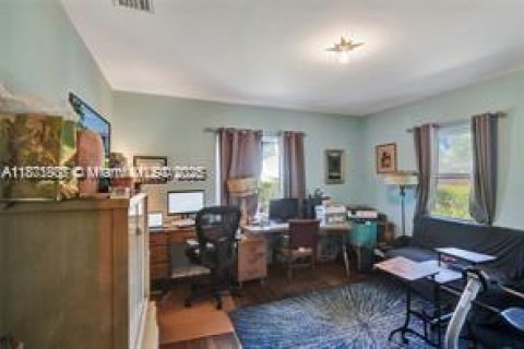 Casa en venta en Miami Shores, Florida, 3 dormitorios, 127.83 m2 № 1980205 - foto 7