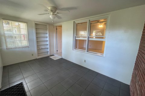 Appartement à louer à Fort Lauderdale, Floride: 1 chambre, 69.68 m2 № 2390076 - photo 9