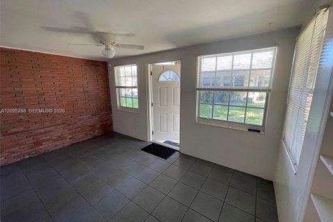 Appartement à louer à Fort Lauderdale, Floride: 1 chambre, 69.68 m2 № 2390076 - photo 7