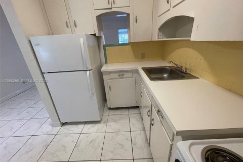 Appartement à louer à Fort Lauderdale, Floride: 1 chambre, 69.68 m2 № 2390076 - photo 4