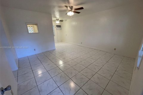 Appartement à louer à Fort Lauderdale, Floride: 1 chambre, 69.68 m2 № 2390076 - photo 6