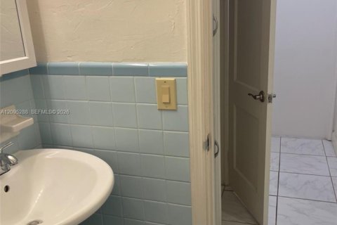 Appartement à louer à Fort Lauderdale, Floride: 1 chambre, 69.68 m2 № 2390076 - photo 19