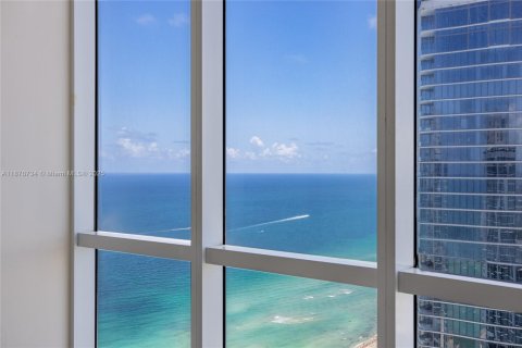 Купить кондоминиум в Санни-Айлс-Бич, Флорида 3 спальни, 207.73м2, № 1896165 - фото 10