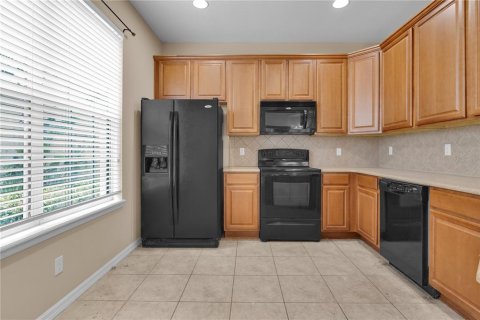 Touwnhouse à vendre à Tampa, Floride: 3 chambres, 137.5 m2 № 2150699 - photo 6