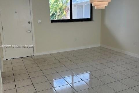 Снять в аренду кондоминиум в Ки-Бискейн, Флорида 2 спальни, 104.05м2, № 1957783 - фото 7