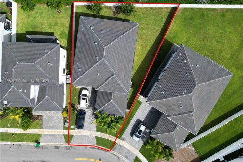 Casa en alquiler en Miramar, Florida, 5 dormitorios, 314.1 m2 № 1947109 - foto 24