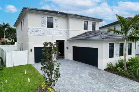 Casa en alquiler en Miramar, Florida, 5 dormitorios, 314.1 m2 № 1947109 - foto 1