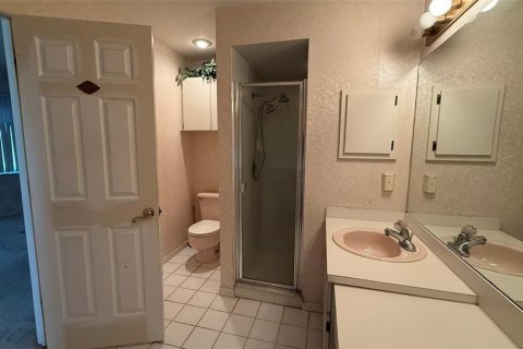 Casa en venta en Zephyrhills, Florida, 3 dormitorios, 190.64 m2 № 1906240 - foto 11
