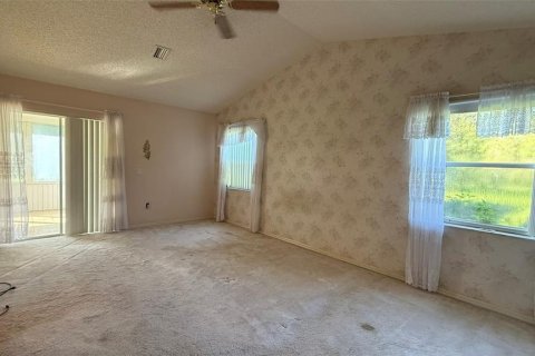 Casa en venta en Zephyrhills, Florida, 3 dormitorios, 190.64 m2 № 1906240 - foto 7