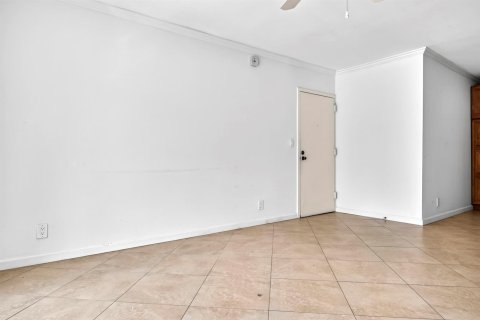 Купить кондоминиум в Плантация, Флорида 1 комната, 58.06м2, № 2261282 - фото 9