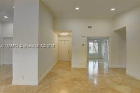 Casa en venta en Boca Raton, Florida, 3 dormitorios, 105.17 m2 № 1946046 - foto 2