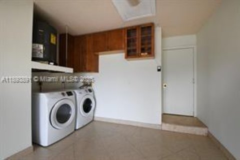 Casa en venta en Boca Raton, Florida, 3 dormitorios, 105.17 m2 № 1946046 - foto 17