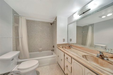 Купить кондоминиум в Санрайз, Флорида 2 спальни, 107.95м2, № 1861310 - фото 6