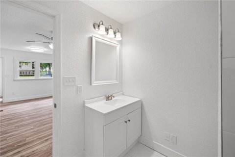 Appartement à louer à Brooksville, Floride: 2 chambres, 73.86 m2 № 2406660 - photo 7