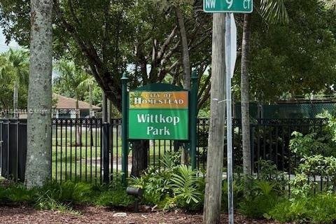 House in Homestead, Florida 2 bedrooms, 76.64 sq.m. № 1838669 - photo 11