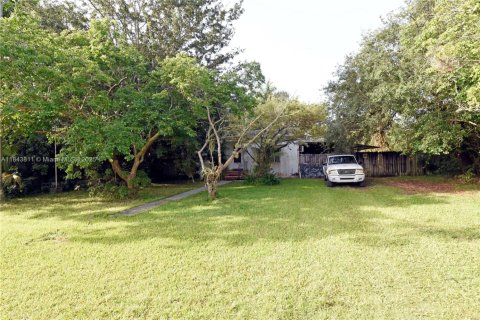 House in Homestead, Florida 2 bedrooms, 76.64 sq.m. № 1838669 - photo 2