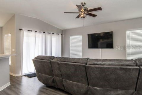 House in Mulberry, Florida 4 bedrooms, 164.07 sq.m. № 1257535 - photo 4