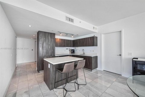 Купить кондоминиум в Майами, Флорида 3 спальни, 151.8м2, № 2054782 - фото 15