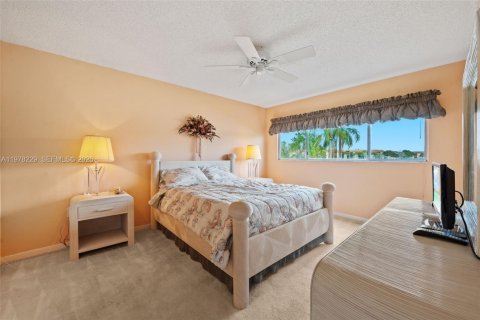 Купить кондоминиум в Пемброк-Пайнс, Флорида 2 спальни, 112.13м2, № 2047946 - фото 15