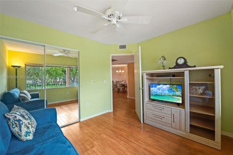 Купить кондоминиум в Пемброк-Пайнс, Флорида 2 спальни, 112.13м2, № 2047946 - фото 22