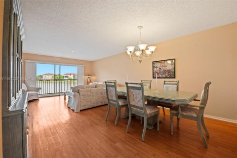 Купить кондоминиум в Пемброк-Пайнс, Флорида 2 спальни, 112.13м2, № 2047946 - фото 9