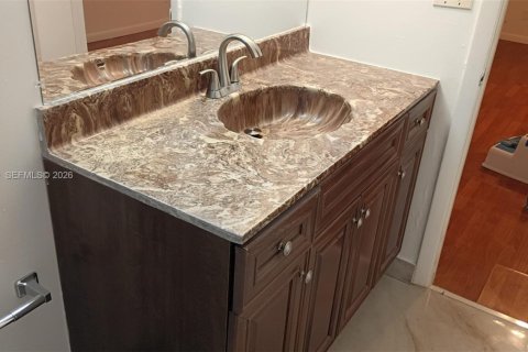 Apartment in Coral Springs, Florida 2 bedrooms, 99.41 sq.m. № 1999805 - photo 3