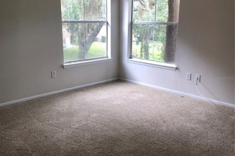 Condo in Longwood, Florida, 2 bedrooms № 2219253 - photo 12