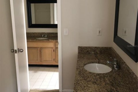 Condo in Longwood, Florida, 2 bedrooms № 2219253 - photo 9