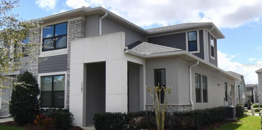 Casa en Kissimmee, Florida 3 dormitorios, 157 m2 № 1838959