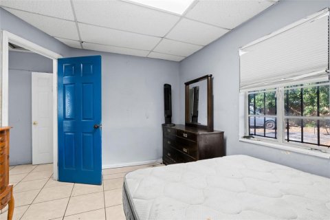 Commercial property in Tampa, Florida 119.01 sq.m. № 2114840 - photo 17